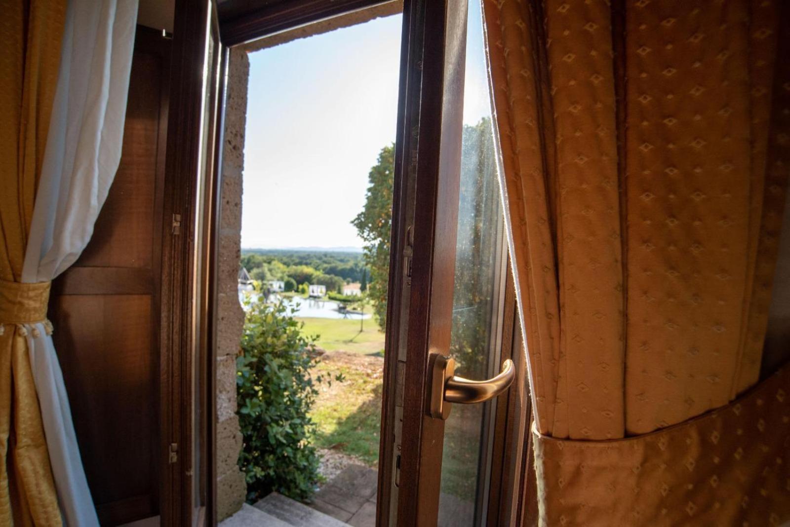 Agriturismo Cerrosughero Canino Exterior foto