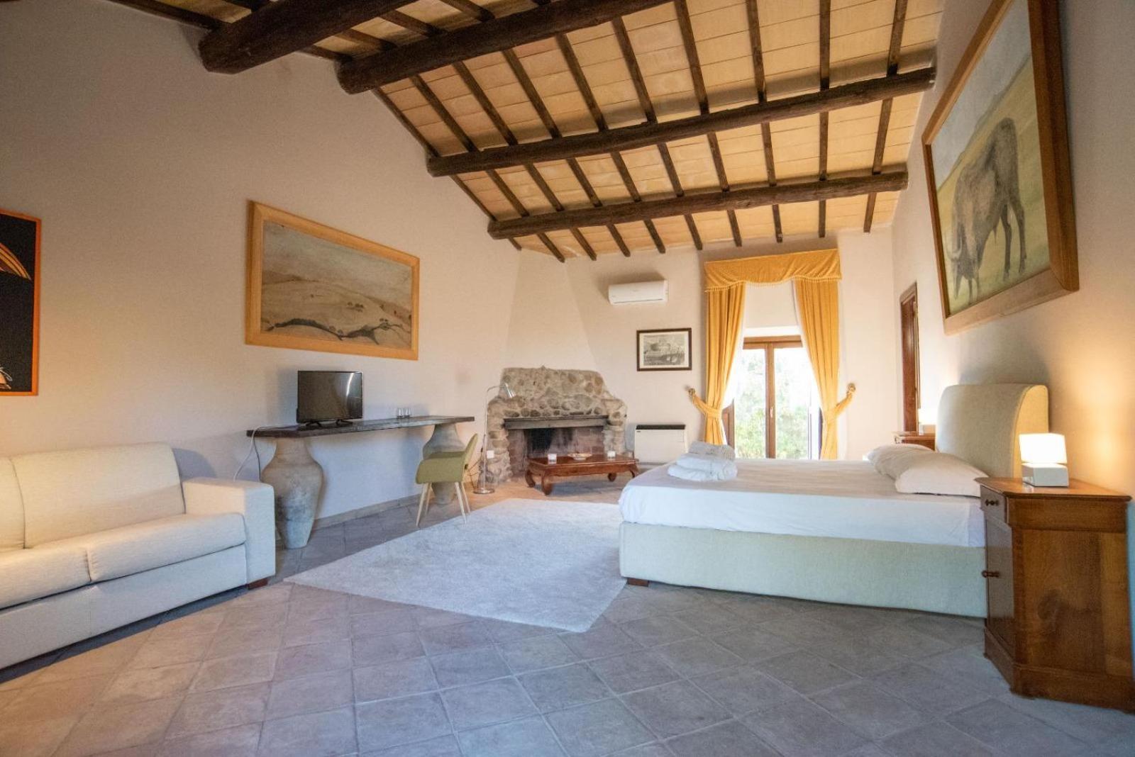 Agriturismo Cerrosughero Canino Exterior foto